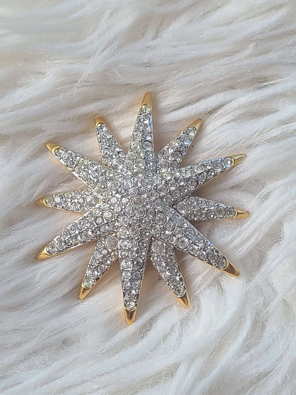 Swarovski Crystal Swan Signed Star Brooch- Excellent Condition